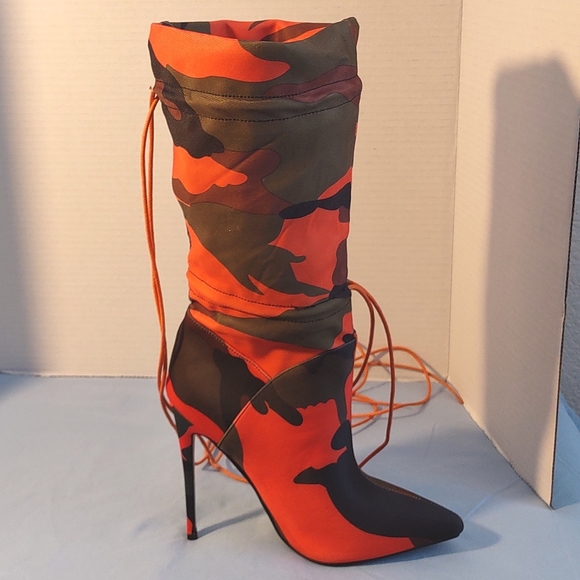 Camouflage Mid-calf Boots - Picture 2 of 5